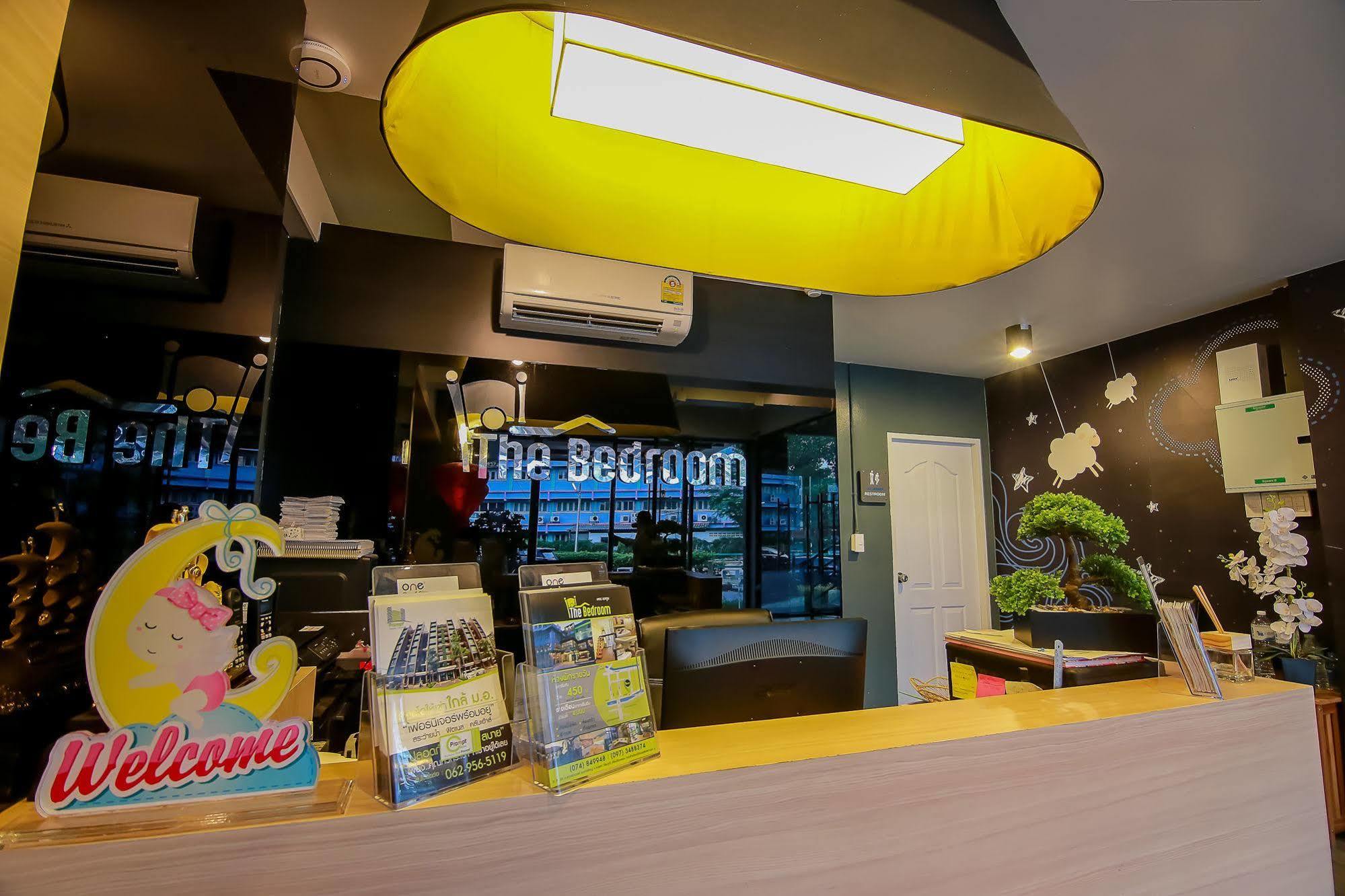 The Bedroom Hat Yai Bagian luar foto